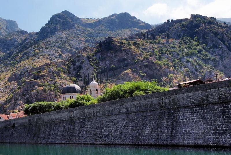 6709-黑山-柯托爾-舊城牆與護城河.JPG