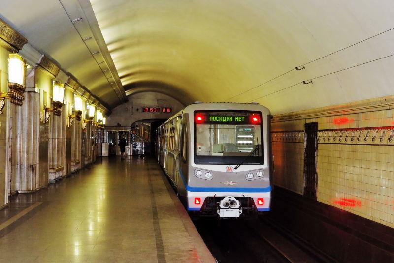 6270-莫斯科地鐵站-地下車站-電車.JPG