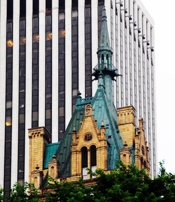 6324-紐約-中央公園-遙望第五街某教堂.JPG