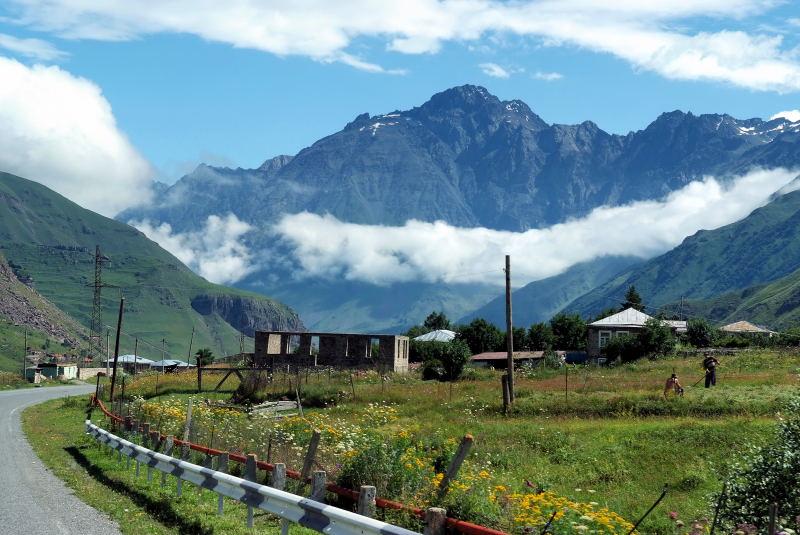 9154-古道力往卡茲貝山城.JPG