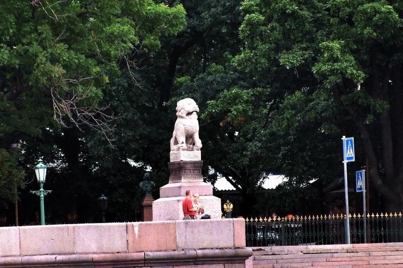 1678-搭遊艇-青蛙石獅.JPG