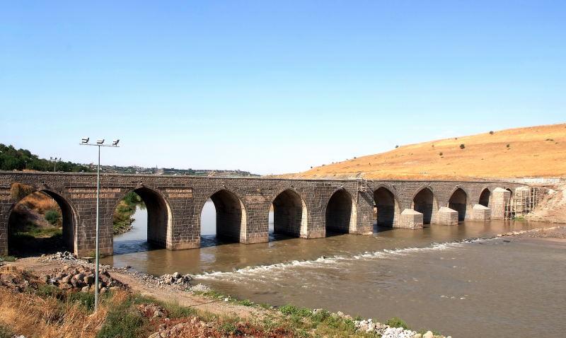 6504-迪亞巴克-羅馬石橋.JPG